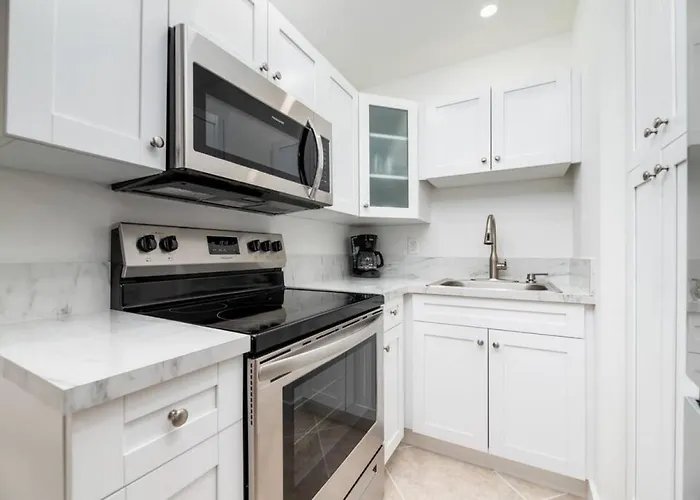 Heart Of Wilton 2 Recently Remodeled